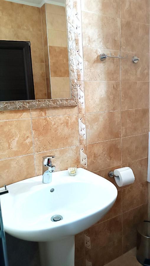 Guesthouse White Margarit Melnik  Buitenkant foto