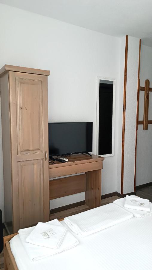 Guesthouse White Margarit Melnik  Buitenkant foto