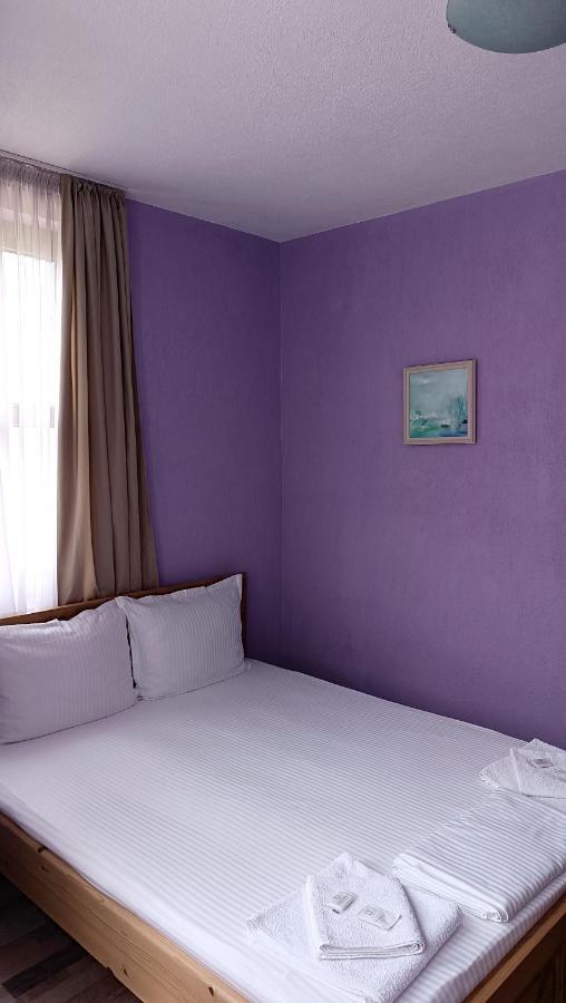 Guesthouse White Margarit Melnik  Buitenkant foto