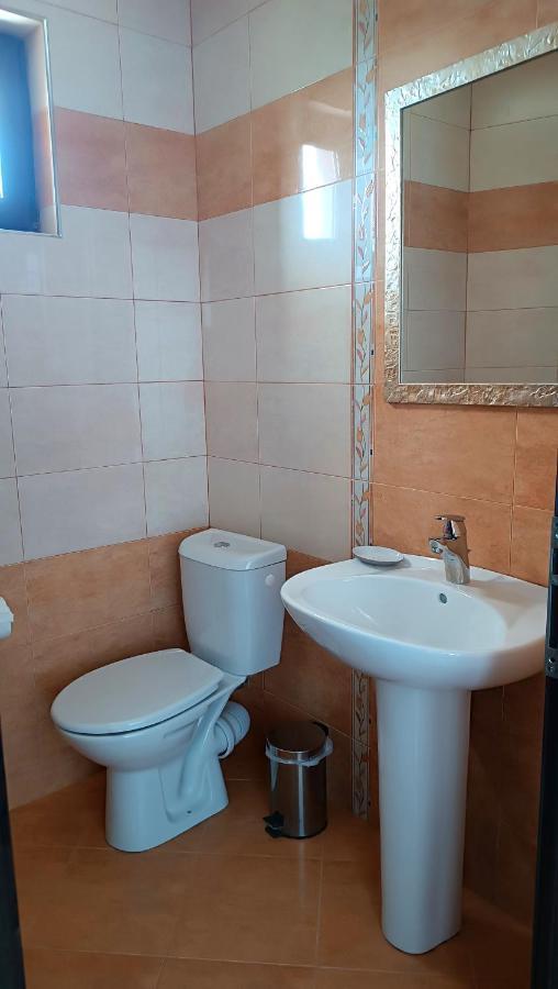Guesthouse White Margarit Melnik  Buitenkant foto