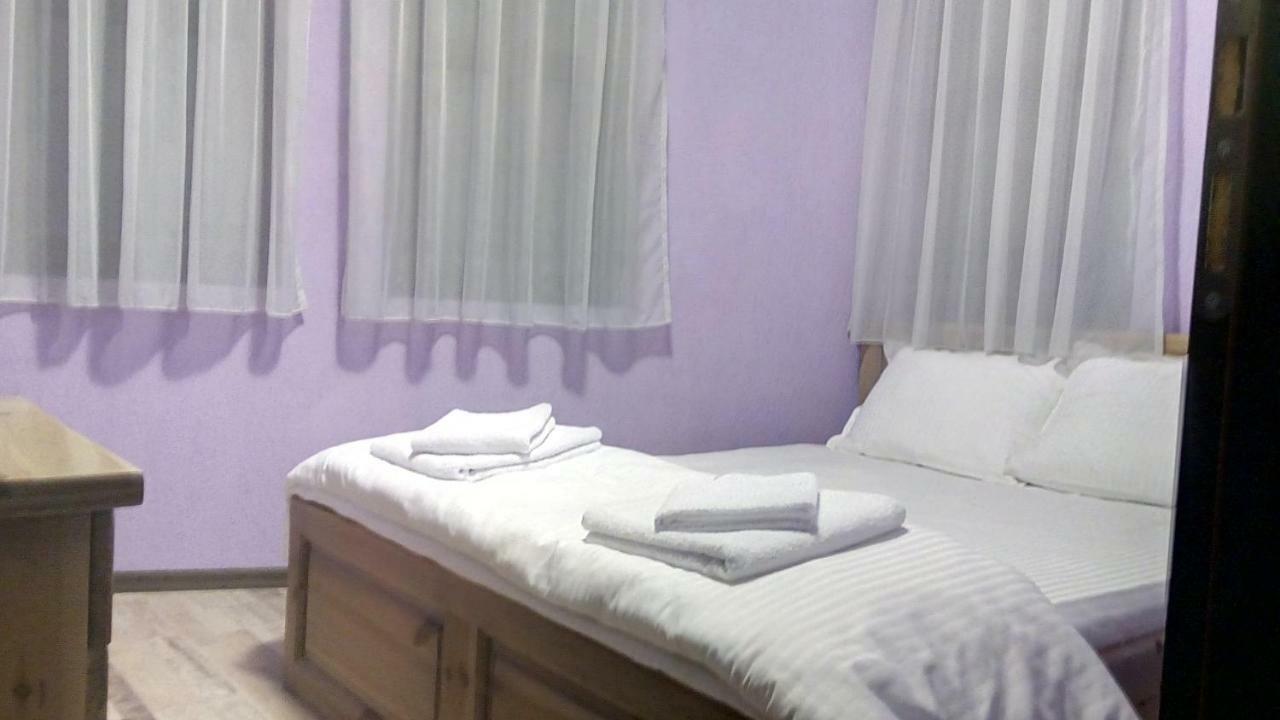 Guesthouse White Margarit Melnik  Buitenkant foto