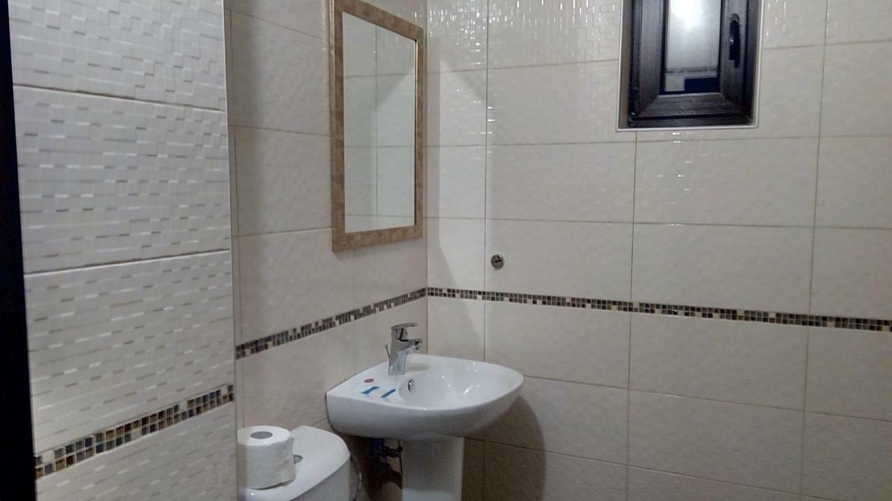 Guesthouse White Margarit Melnik  Buitenkant foto